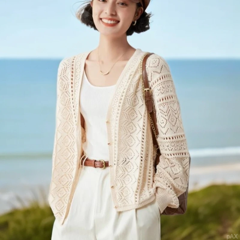 巨好看！法式慵懒风上衣V领钩花百搭设计感女2025夏季针织防晒罩衫