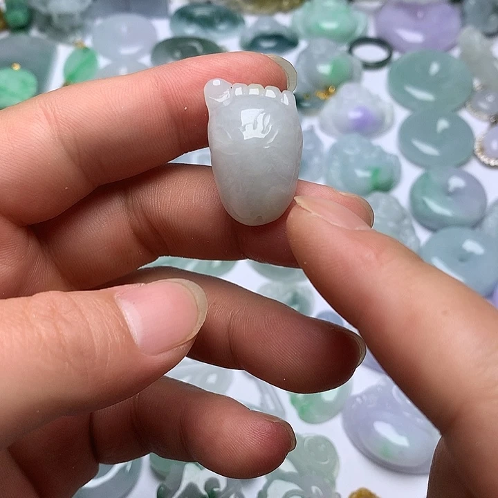 翡翠未镶嵌颈饰天然翡翠