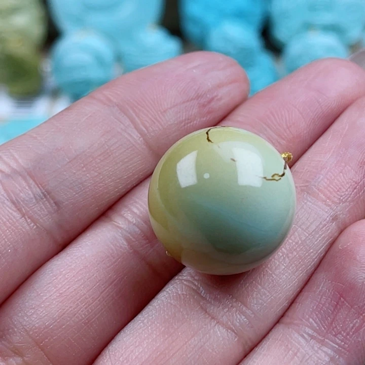 绿松石未镶嵌珠宝奇石19.2mm