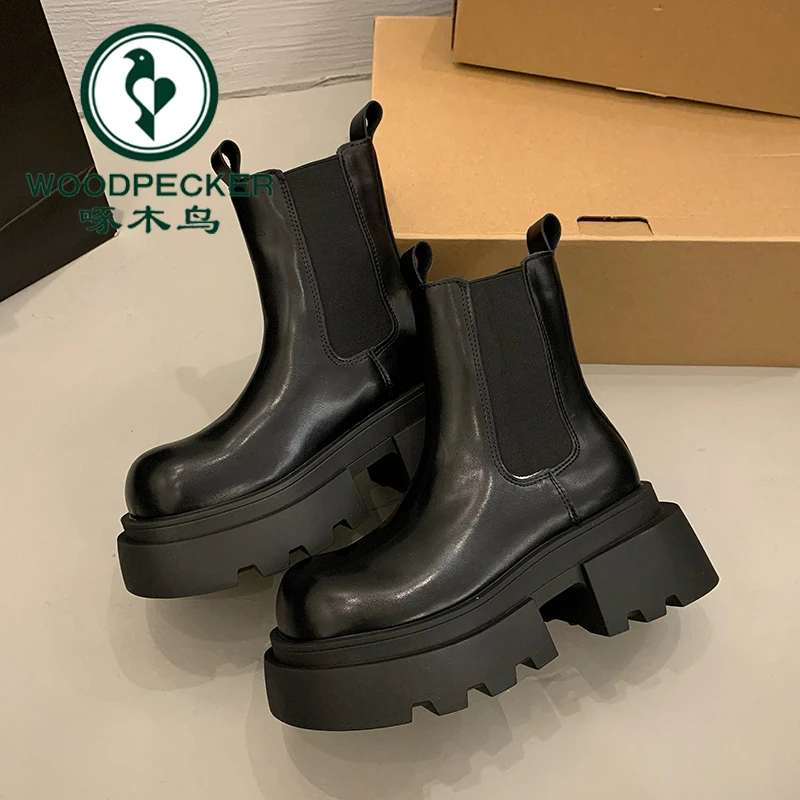 啄木鸟厚底马丁靴女2025秋季新款增高烟筒靴英伦风切尔西短靴