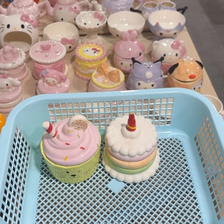 紫砂在干嘛呀亲爱呢