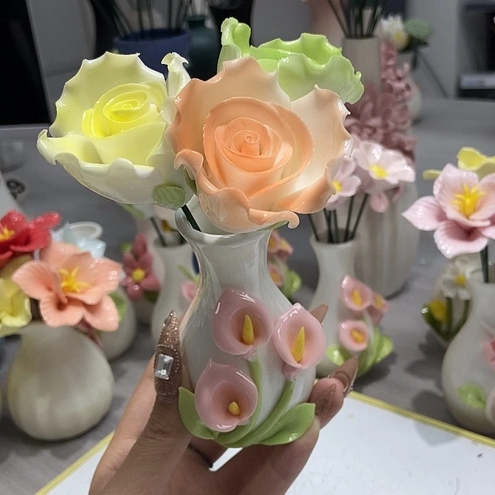 陶瓷纯手工捏花设计