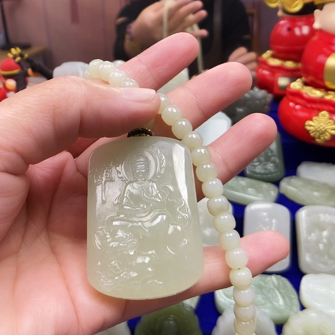 水***子和田玉未镶嵌颈饰