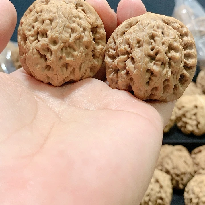文玩核桃吊坠40金公子修