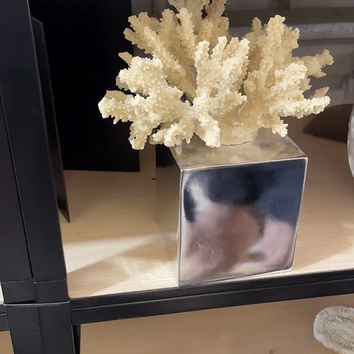 陶瓷花瓶部分（微瑕）