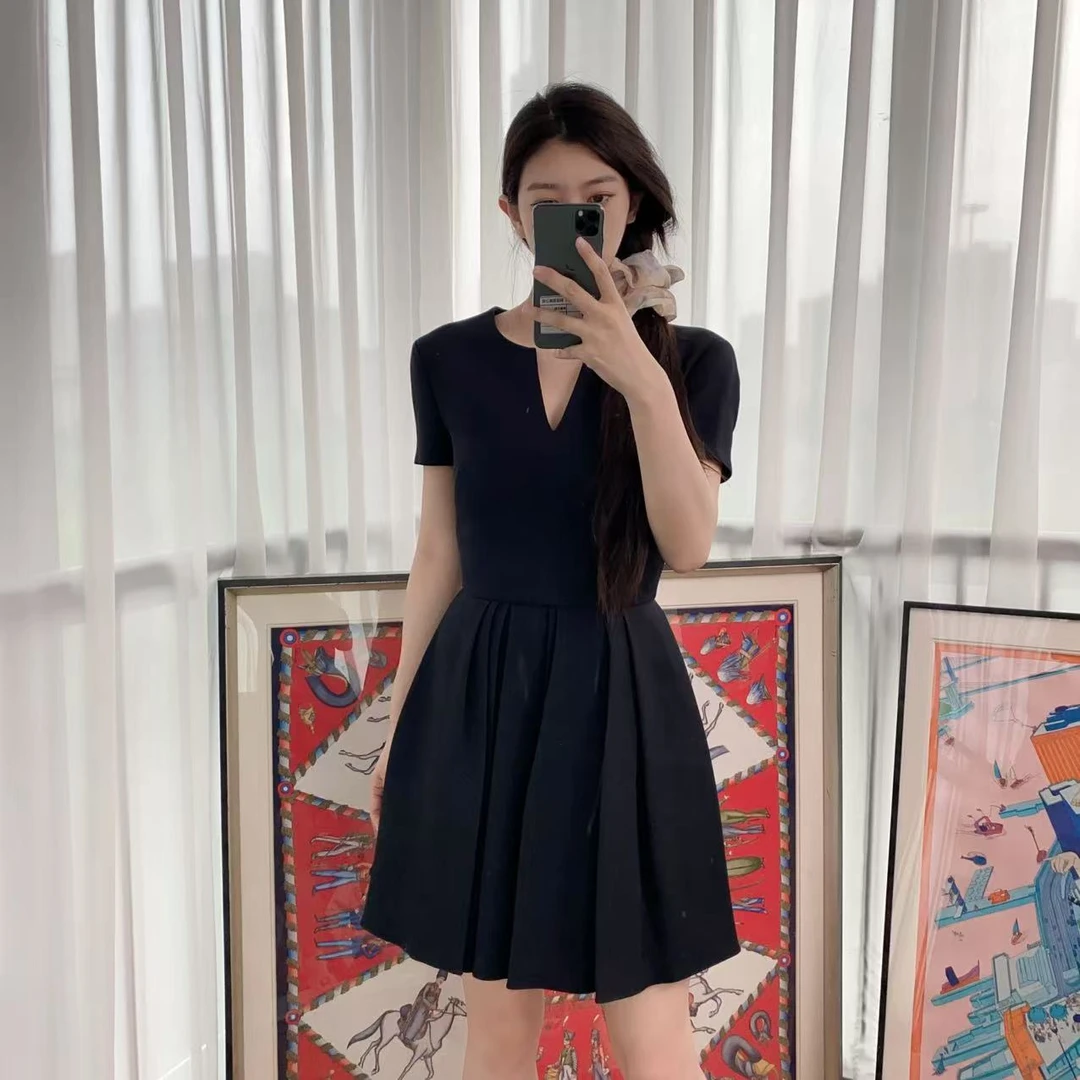 95新 DIOR/迪奥 连衣裙黑色34码/250514CYQ9S02
