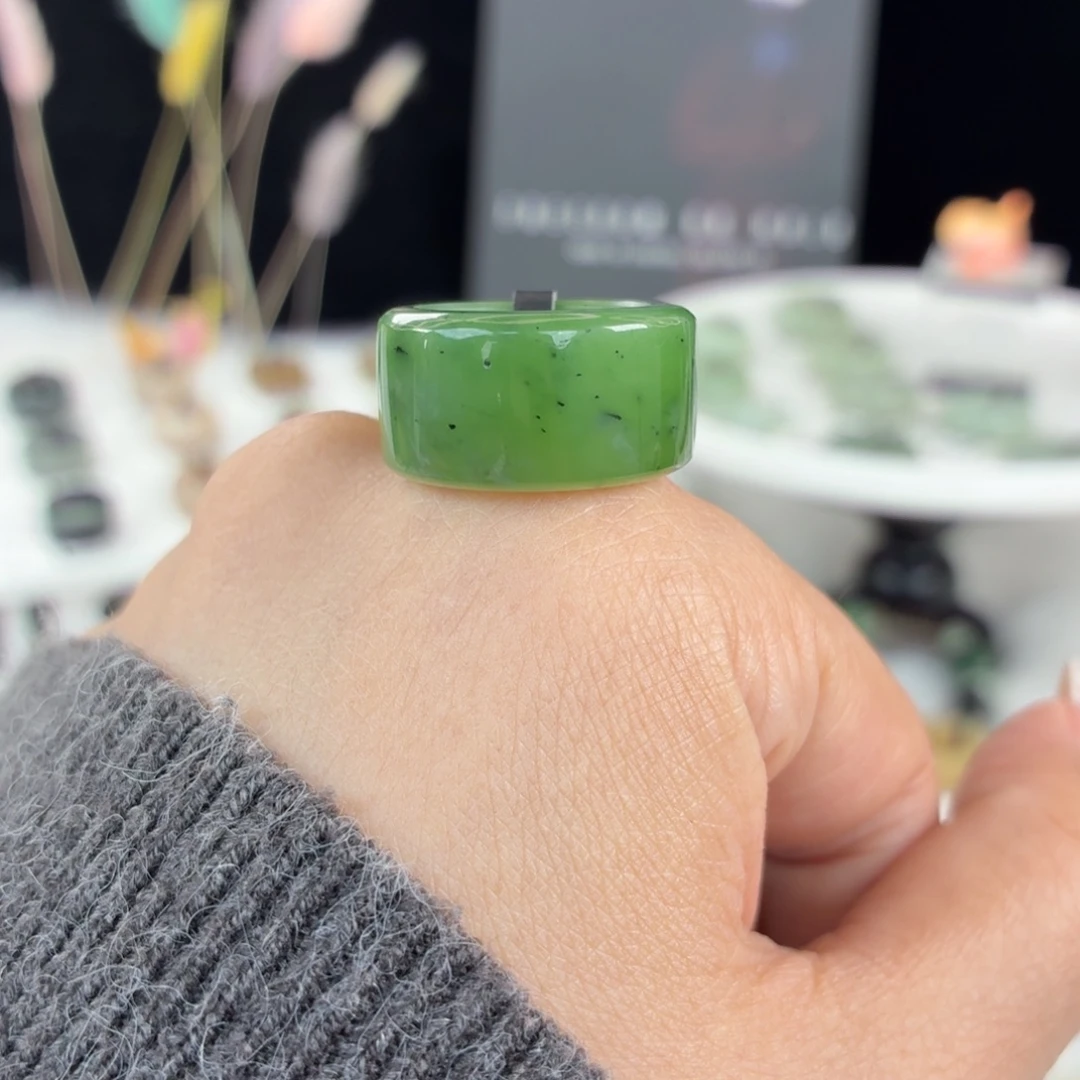 和田玉未镶嵌戒指Q23碧玉圆切16.0不退换7折