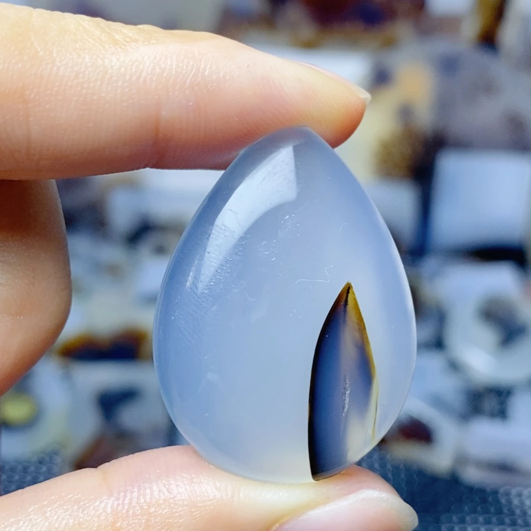 玛瑙/玉髓未镶嵌珠宝奇石