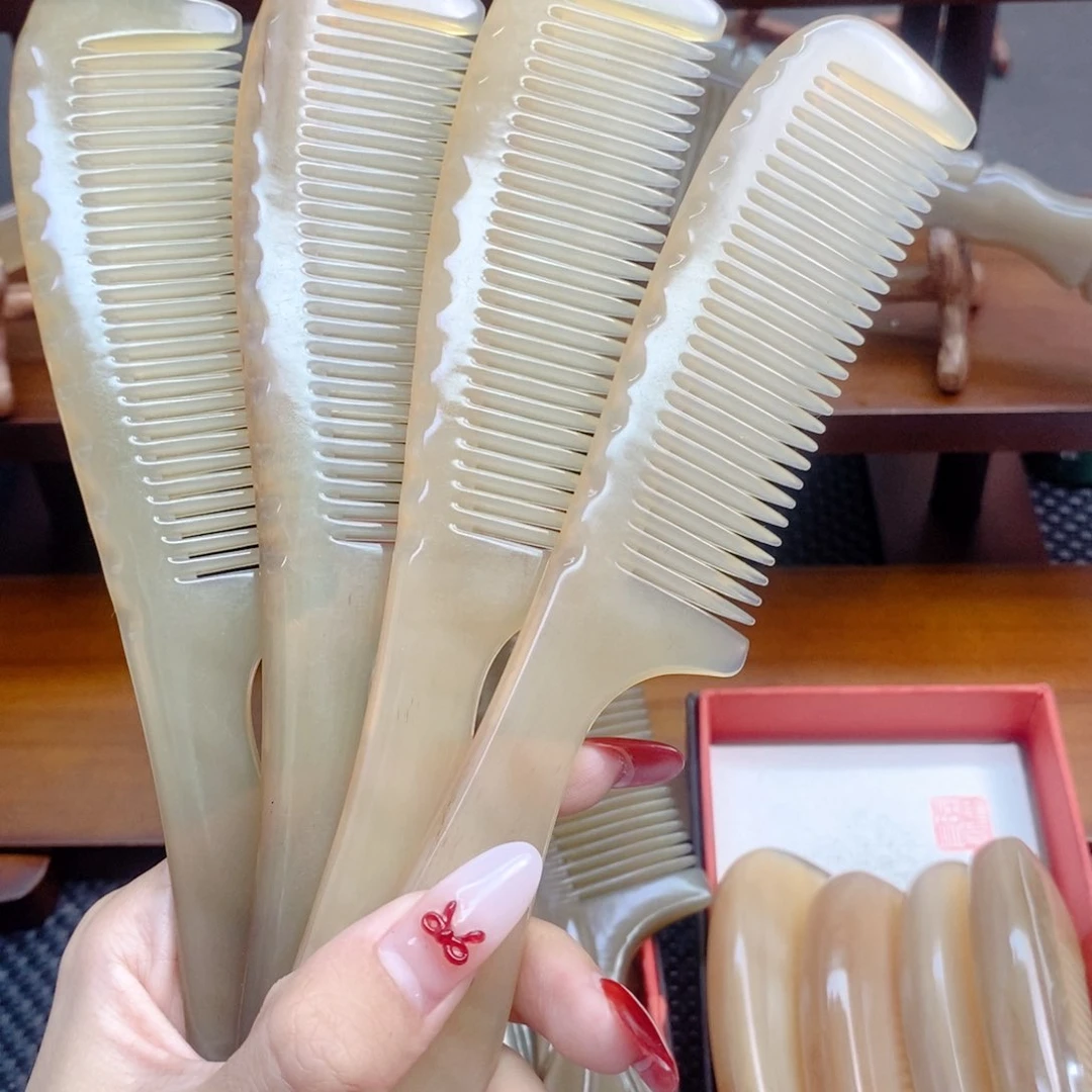纯手工制作纯牛角梳子