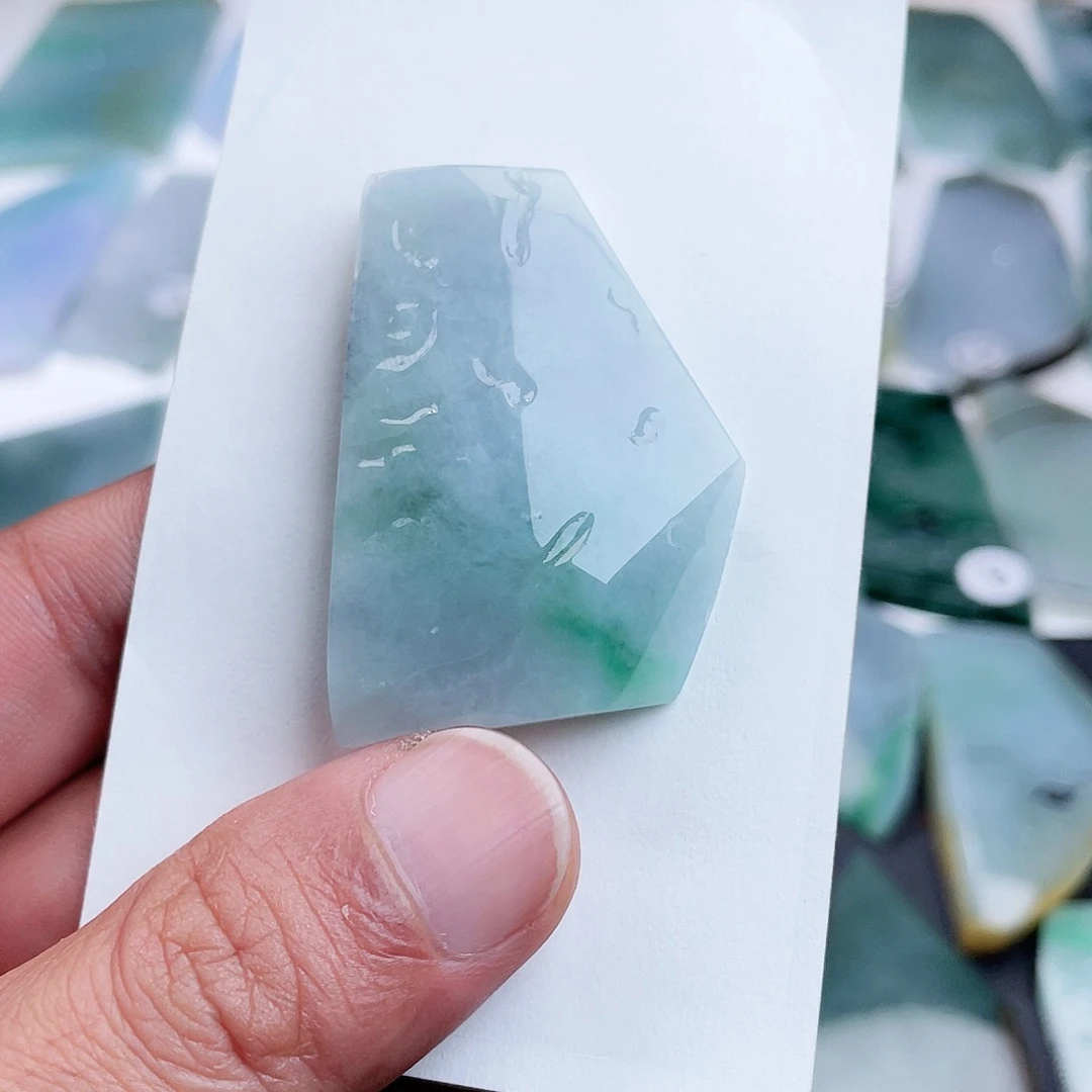 定制翡翠未镶嵌翡翠挂件