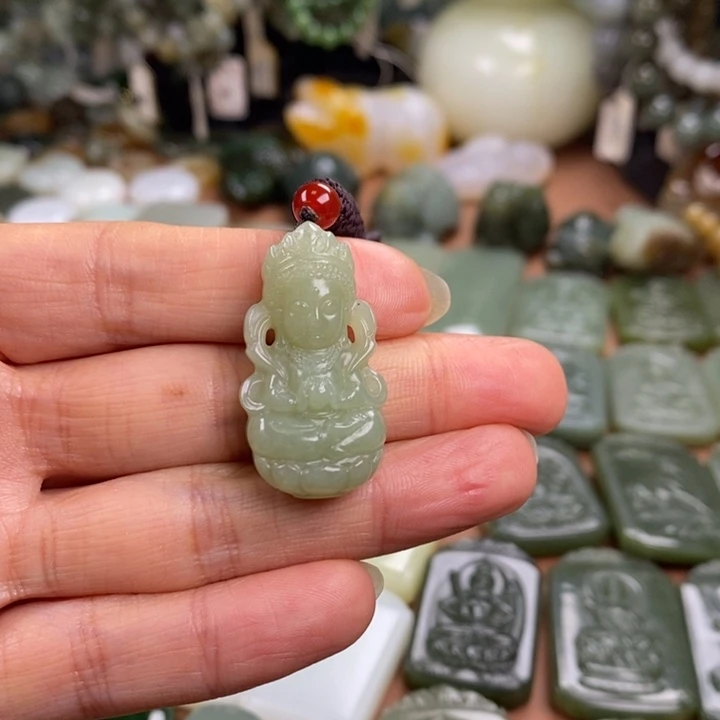 和田玉未镶嵌颈饰予