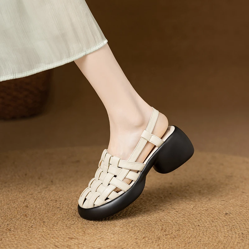 真皮镂空圆头包头凉鞋女厚底松糕高跟白色洞洞鞋休闲时尚女鞋夏季