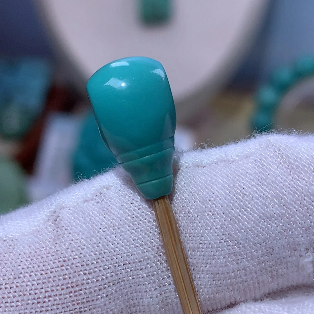 绿松石未镶嵌珠宝奇石101