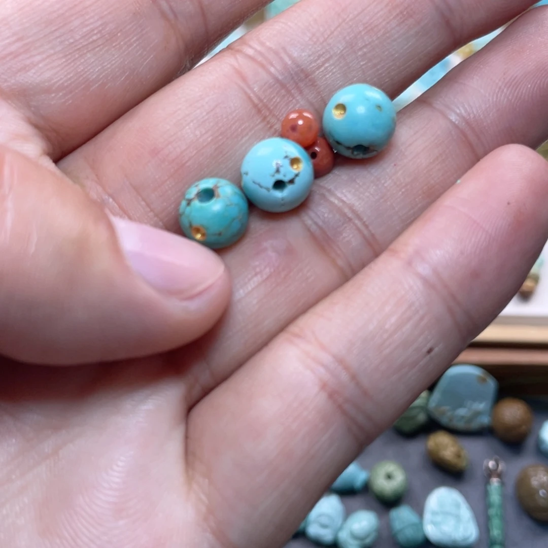 南红玛瑙配饰未镶嵌