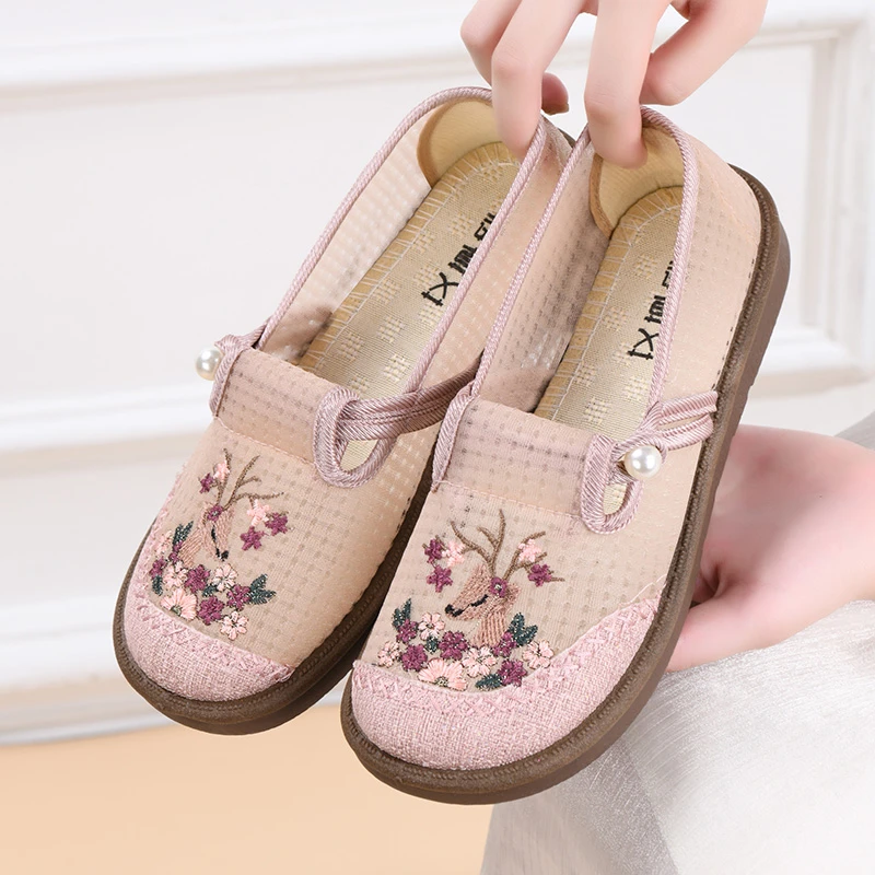 夏新款新中式绣花鞋一脚蹬防滑妈妈鞋浅口鞋民族风平底老北京布鞋