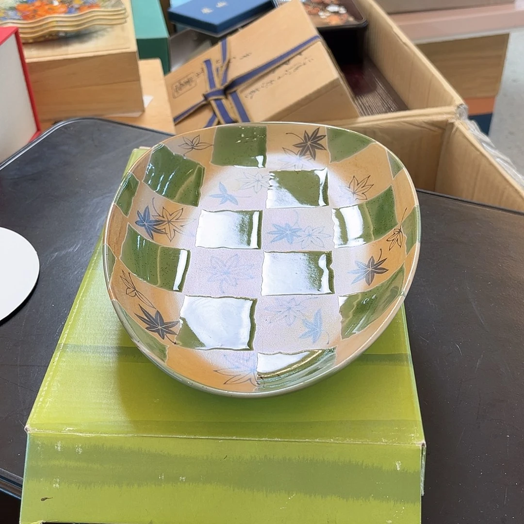 盖碗在家里面玩啊亲儿乖