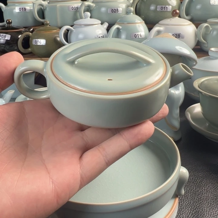 纯矿石一级品汉瓦壶。