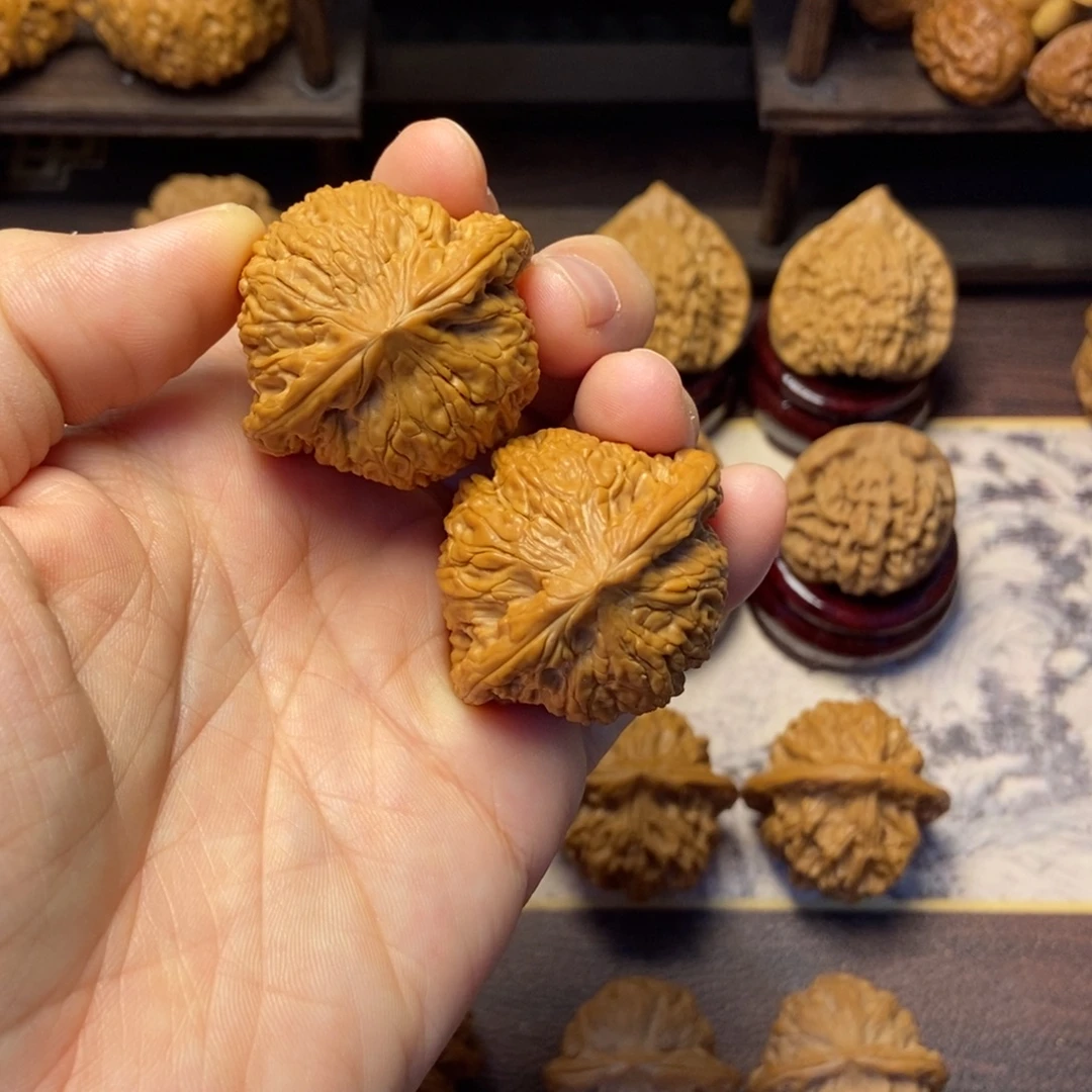 把件文玩核桃全品绣球尺寸40