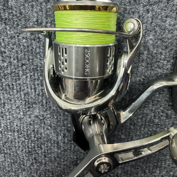 94#路亚纺车轮，一八斯泰拉2500hg革梦士摇臂轻微擦痕无齿感裸轮