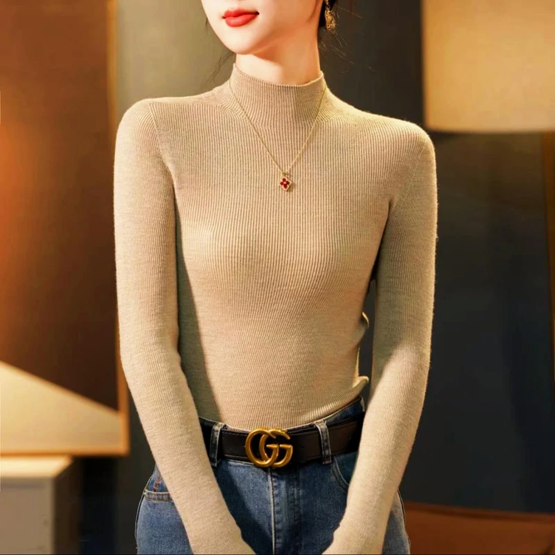 034-2 祺欣家 (羊毛20%包芯纱60%) 简约半高领高级感修身针织衫