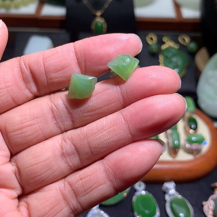 和田玉耳钉银S925镶嵌