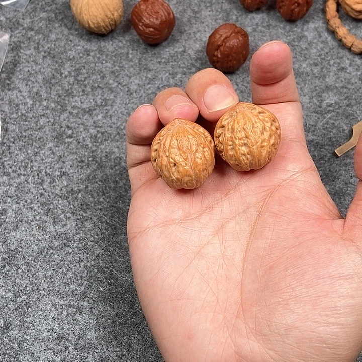 文玩核桃吊坠小佛肚