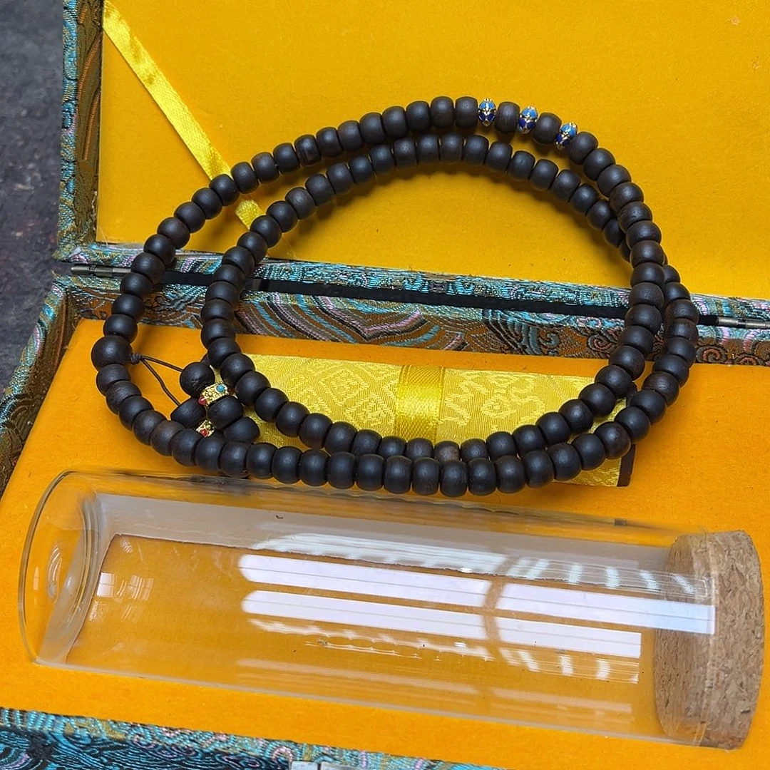 大叶紫檀（黑酸枝木类）