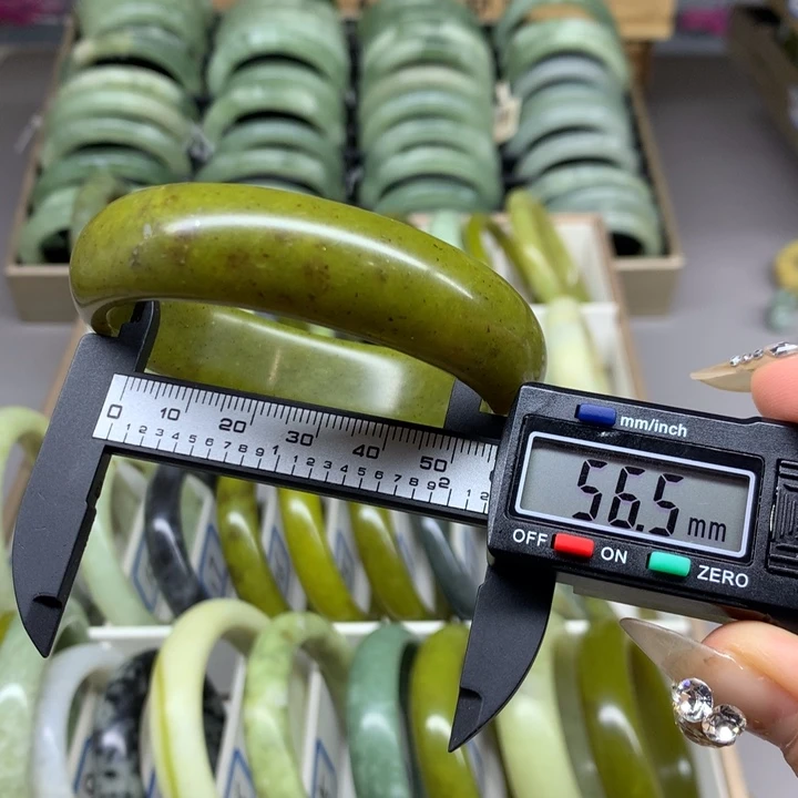 未镶嵌蛇纹石玉手镯30