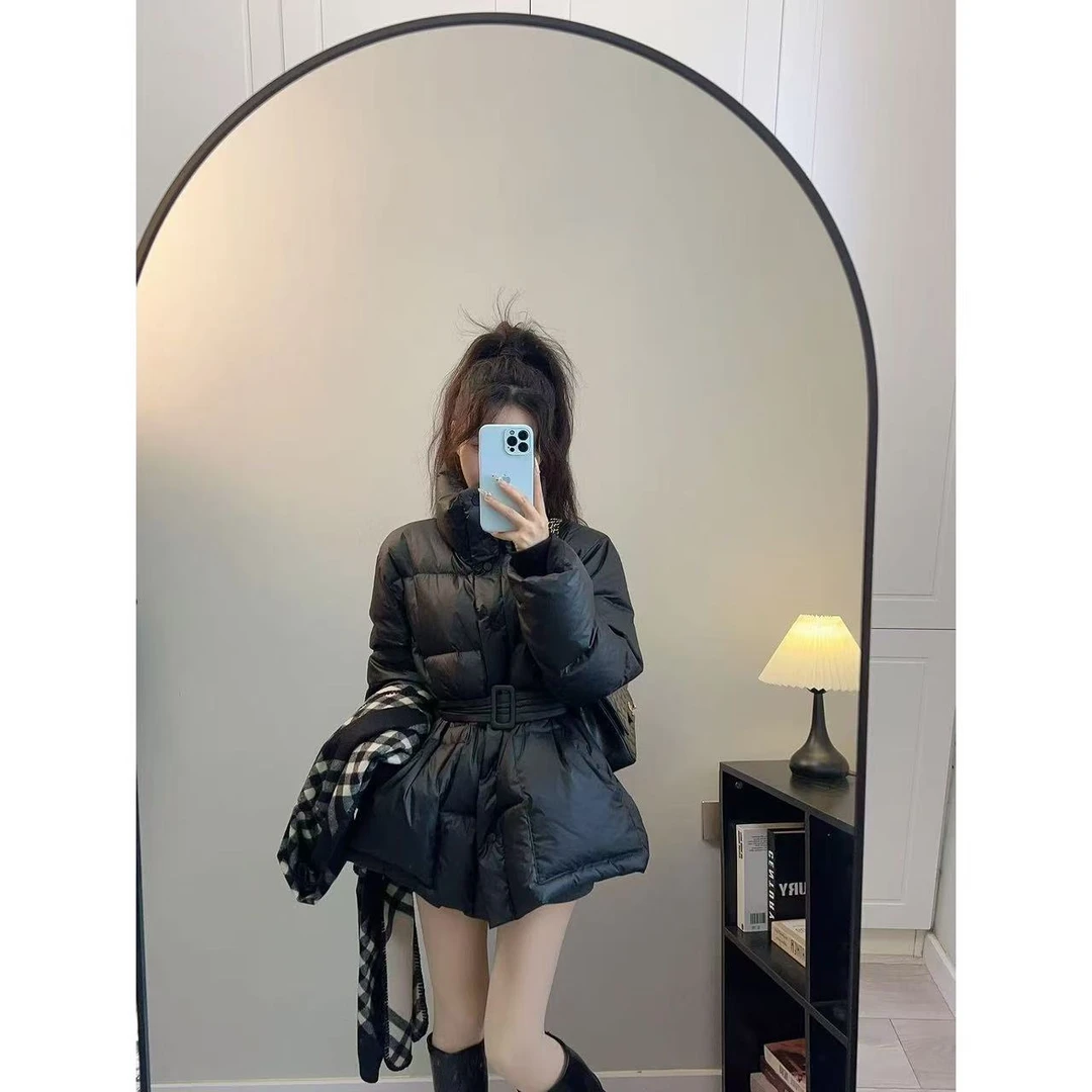 徐秋阳   冬的圆舞曲  百搭时尚休闲设计感显瘦显白羽绒服11631-