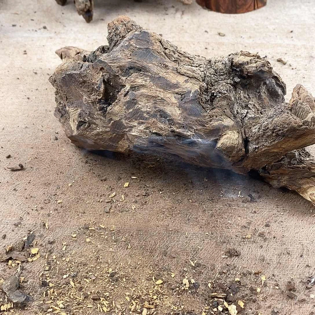 木蓝**步黄花梨随形料子