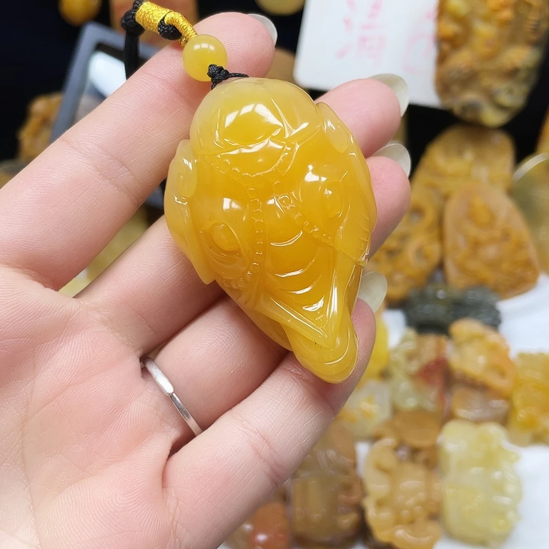 云***哥石英质玉（黄龙玉）未镶嵌吊坠(不含链)