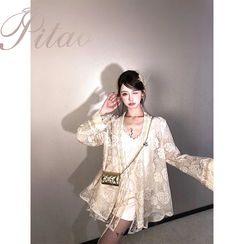 杜屁屁桃PITAO 原创【弥花集】时尚新款设计感刺绣外套+吊带+短裤