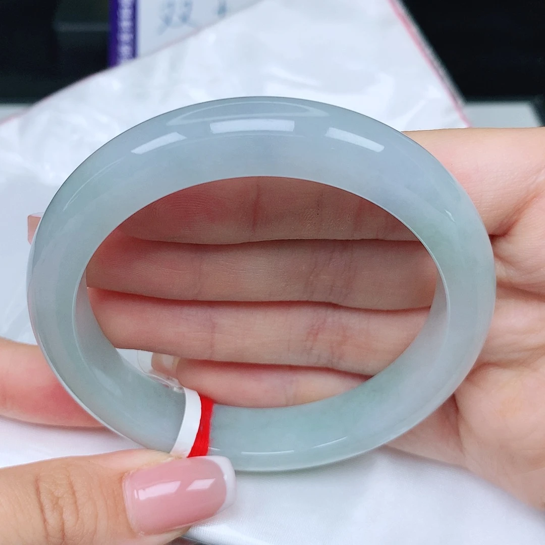 未镶嵌手镯（圆镯）翡翠58圈