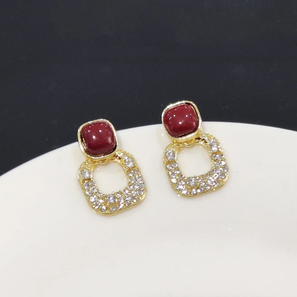 铜合金耳饰 气质轻奢时尚百搭复古红色法式简约耳环N2254