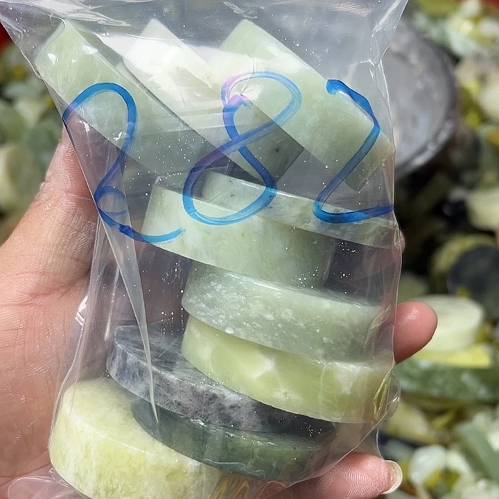 未镶嵌蛇纹石玉鱼缸石，盆景石