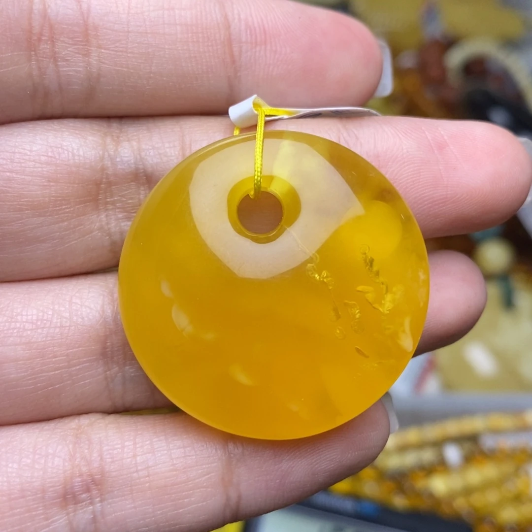 未镶嵌琥珀珠宝奇石