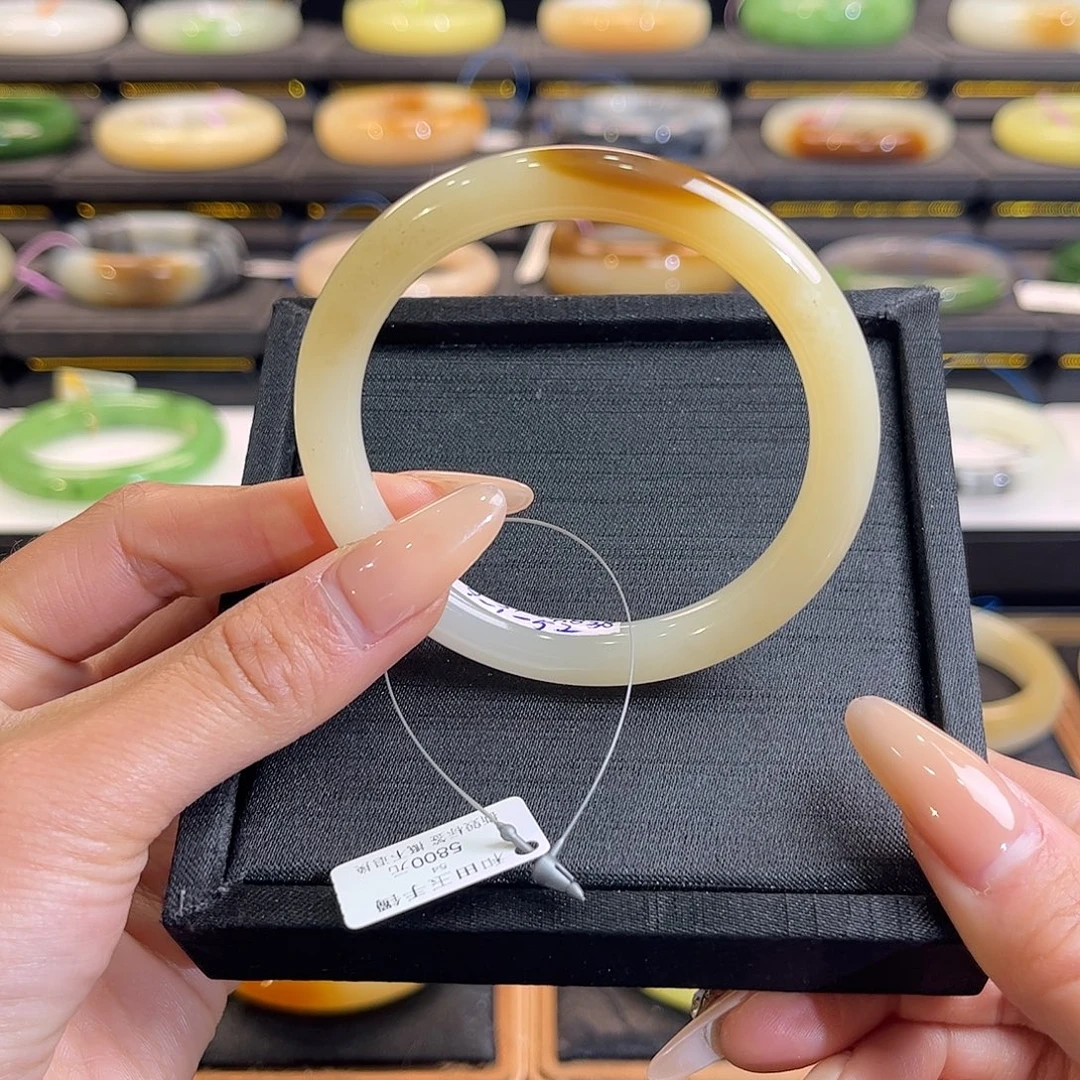 和田玉未镶嵌手镯54 55