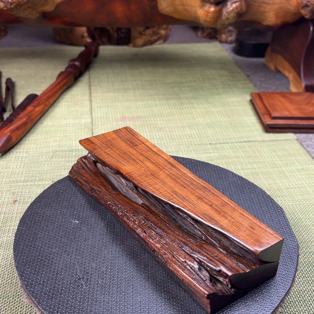 大果紫檀（缅甸花梨）浮*