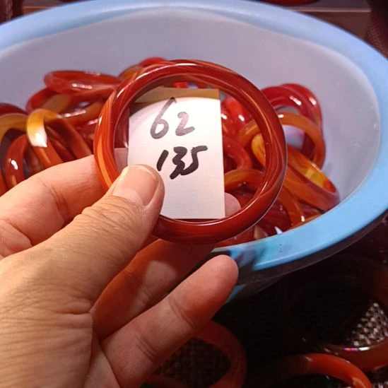 玛瑙/玉髓未镶嵌手镯