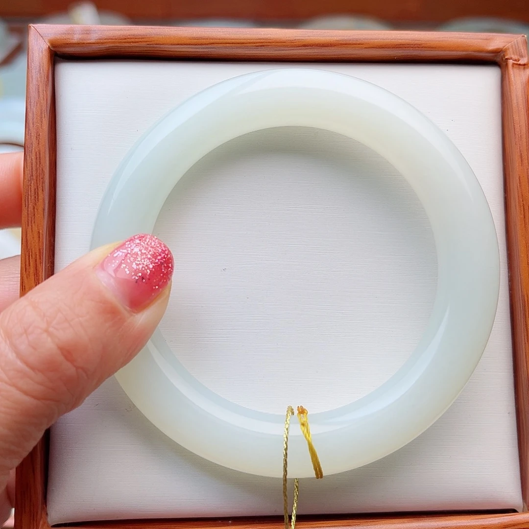 和田玉未镶嵌手镯55.3