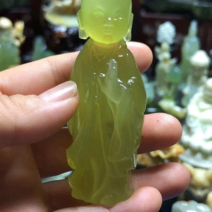 军***家石材岫玉家居摆件小和尚