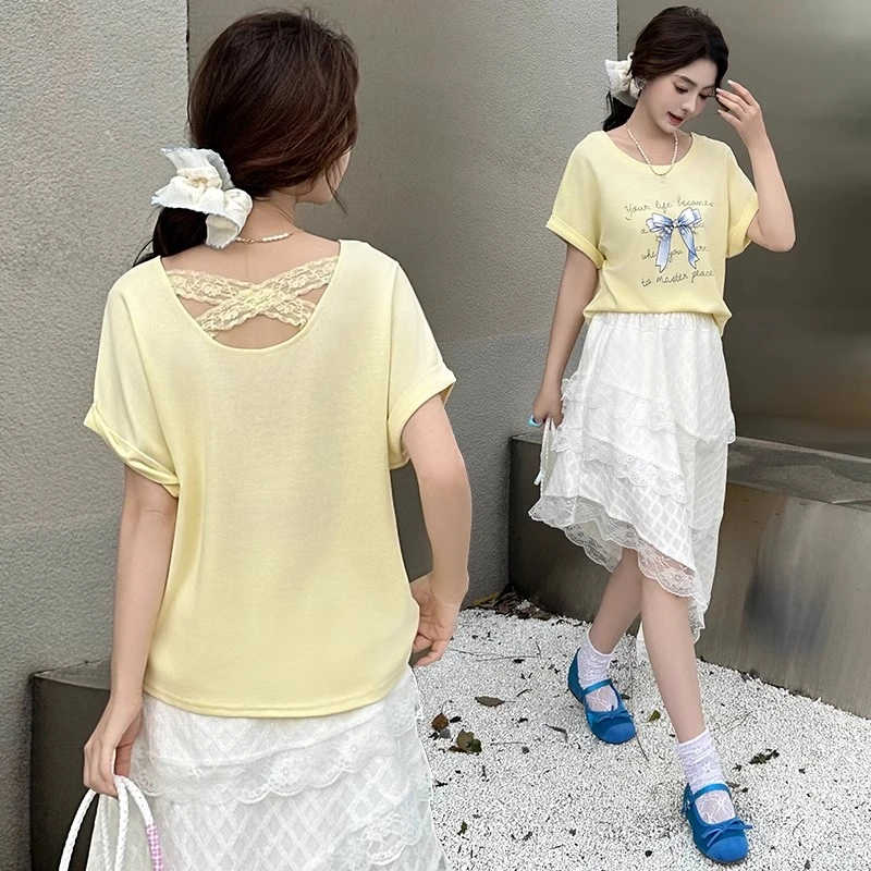 夏季新款时尚休闲短袖T恤女蝴蝶结印花后背蕾丝拼接设计显瘦上衣