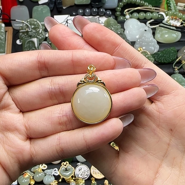 和田玉银S925镶嵌吊坠(赠链)