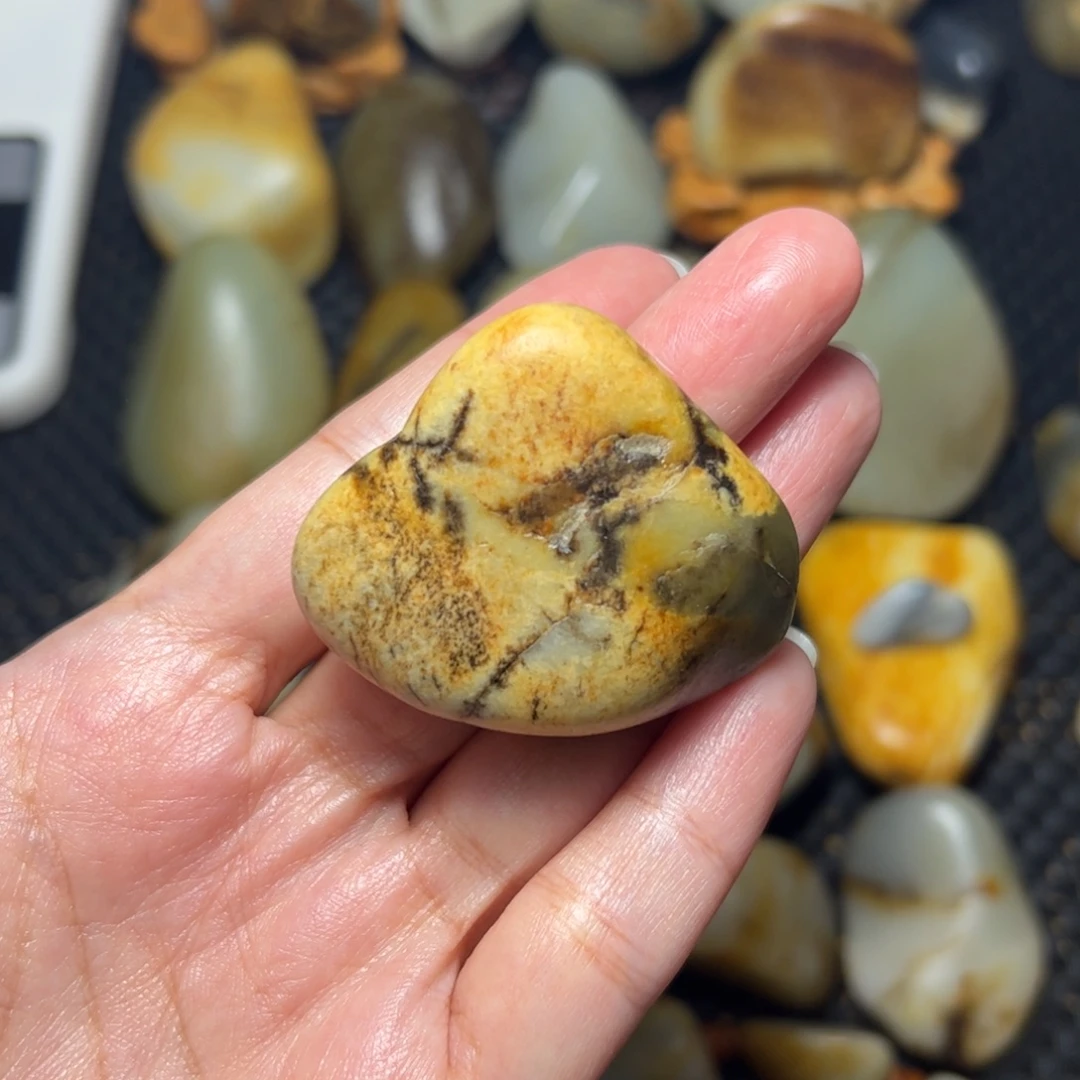 和田玉未镶嵌把件32