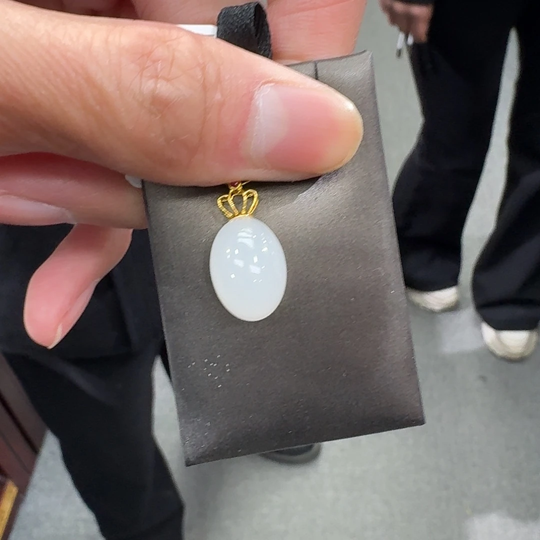 和田玉吊坠18K金镶嵌220百瑞森