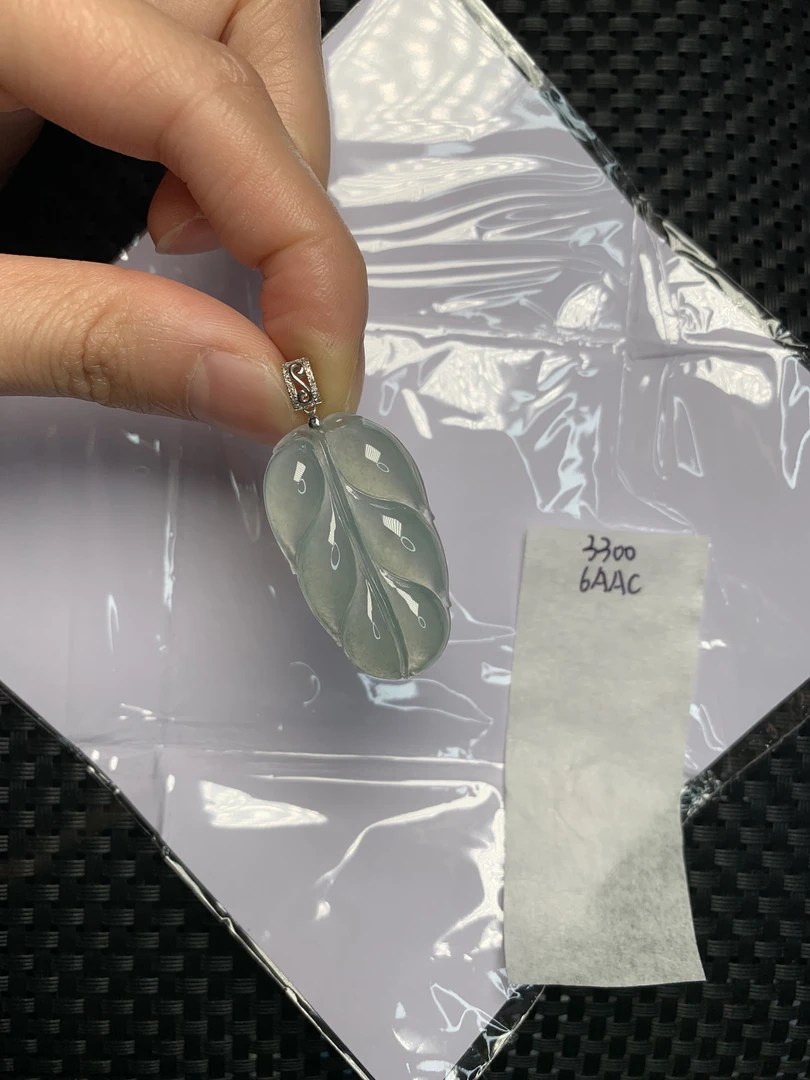 天然缅甸翡翠A货18K金镶嵌 6AAC