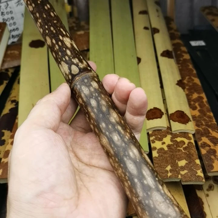 一***哥扇子酱油底白花梅鹿扇子料