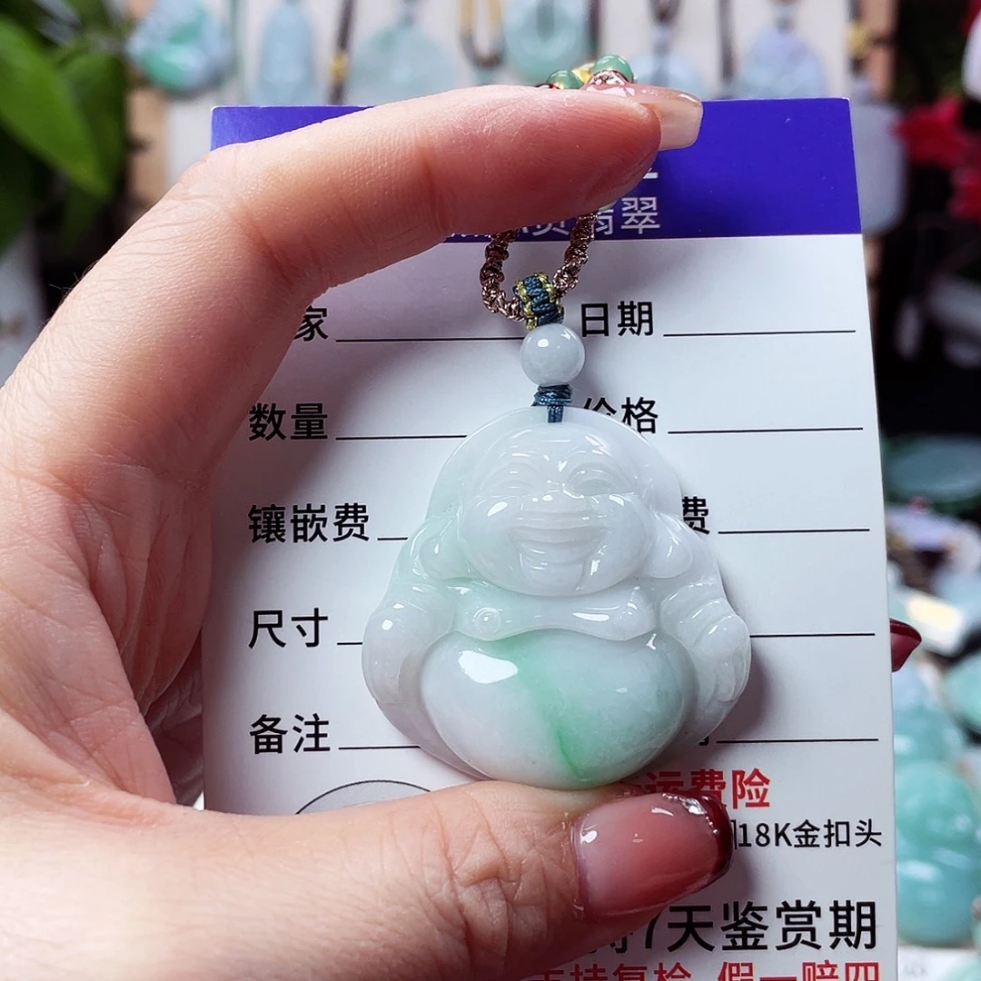 翡翠未镶嵌颈饰佛公 30