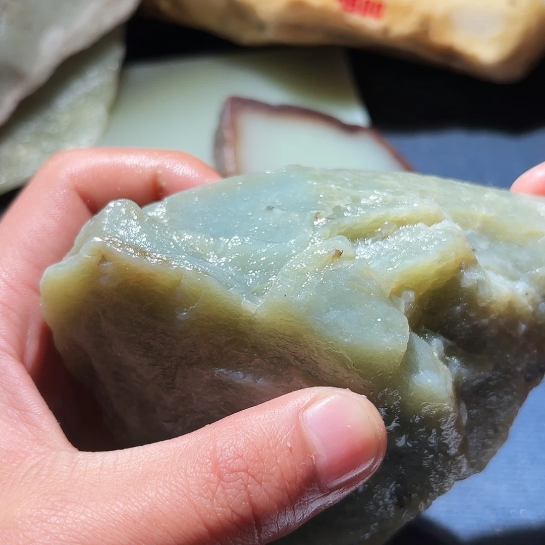 和田玉未镶嵌珠宝奇石