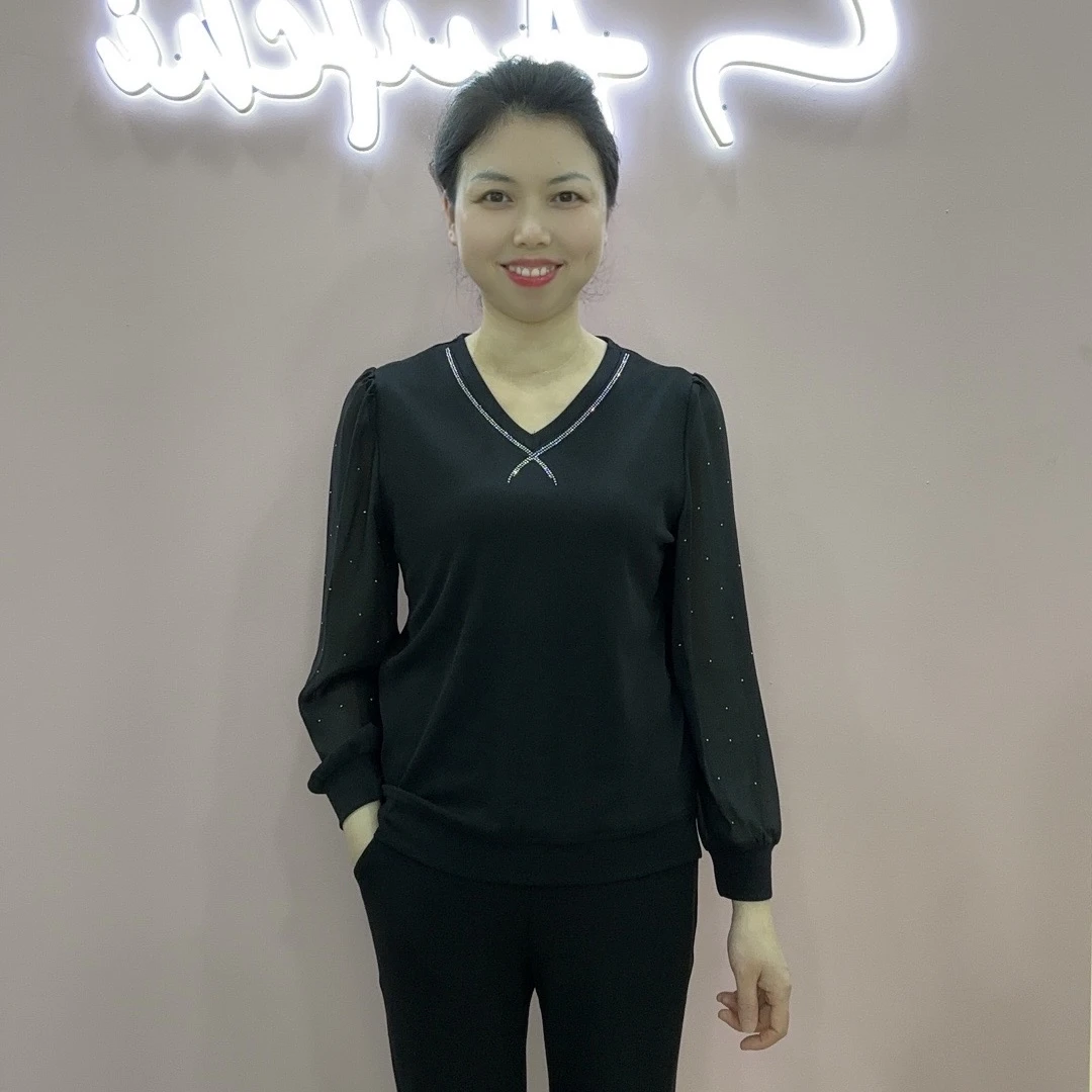 【姐妹服饰】【2532v领吊坠】百搭休闲长袖春季女士上衣